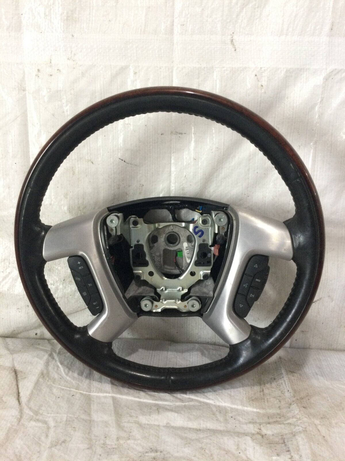 2007 Cadillac Escalade ESV Wood Trim Leather Wheel W/ Switches OEM