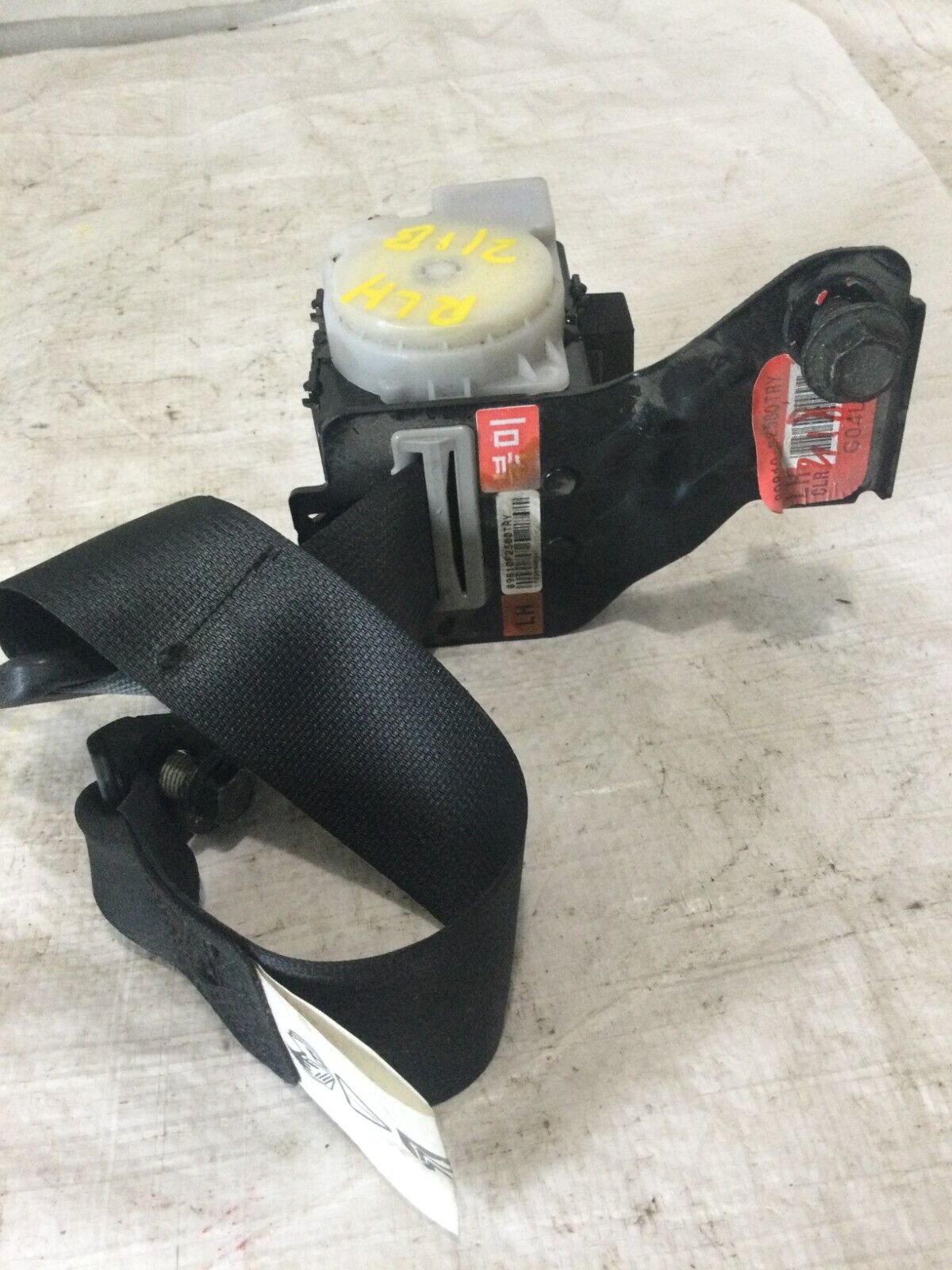 2017 Hyundai Elantra  Rear Left  Seat Belt  OEM