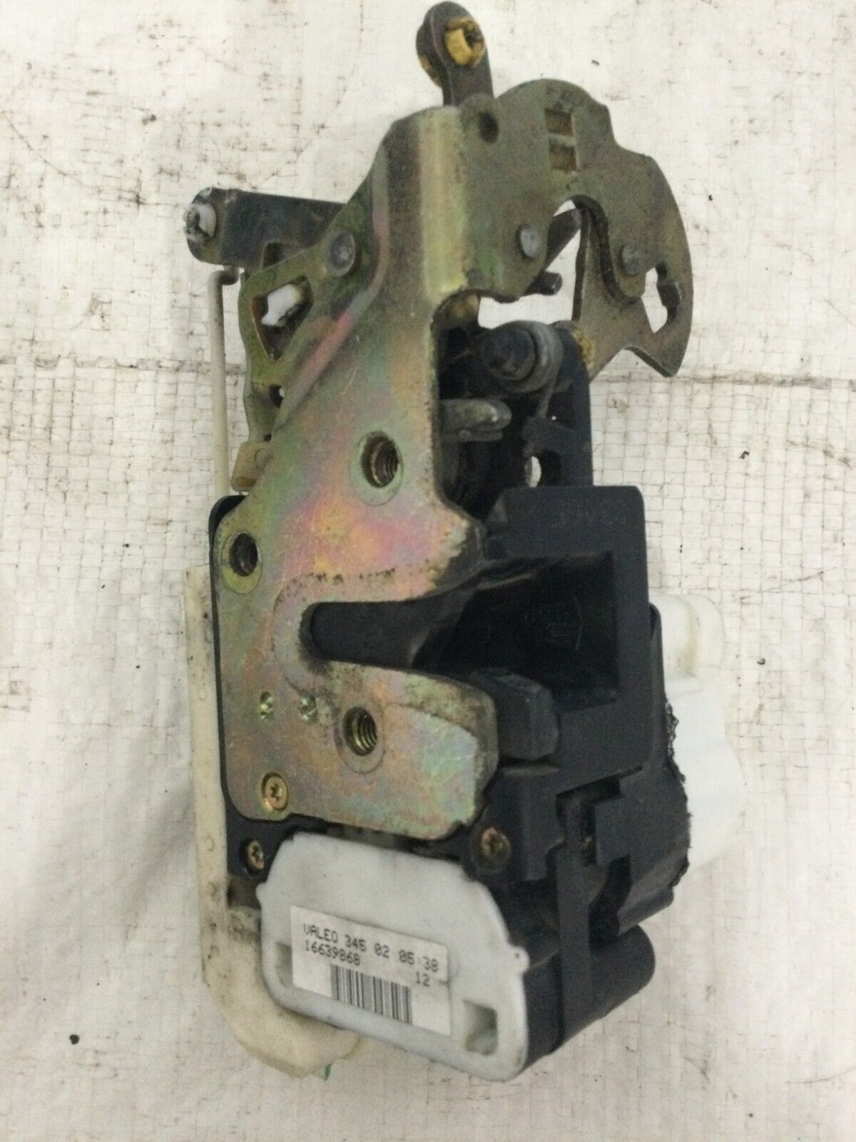 2003-2006 Cadillac Escalade EXT Front Right Door Lock Actuator OEM 16639868