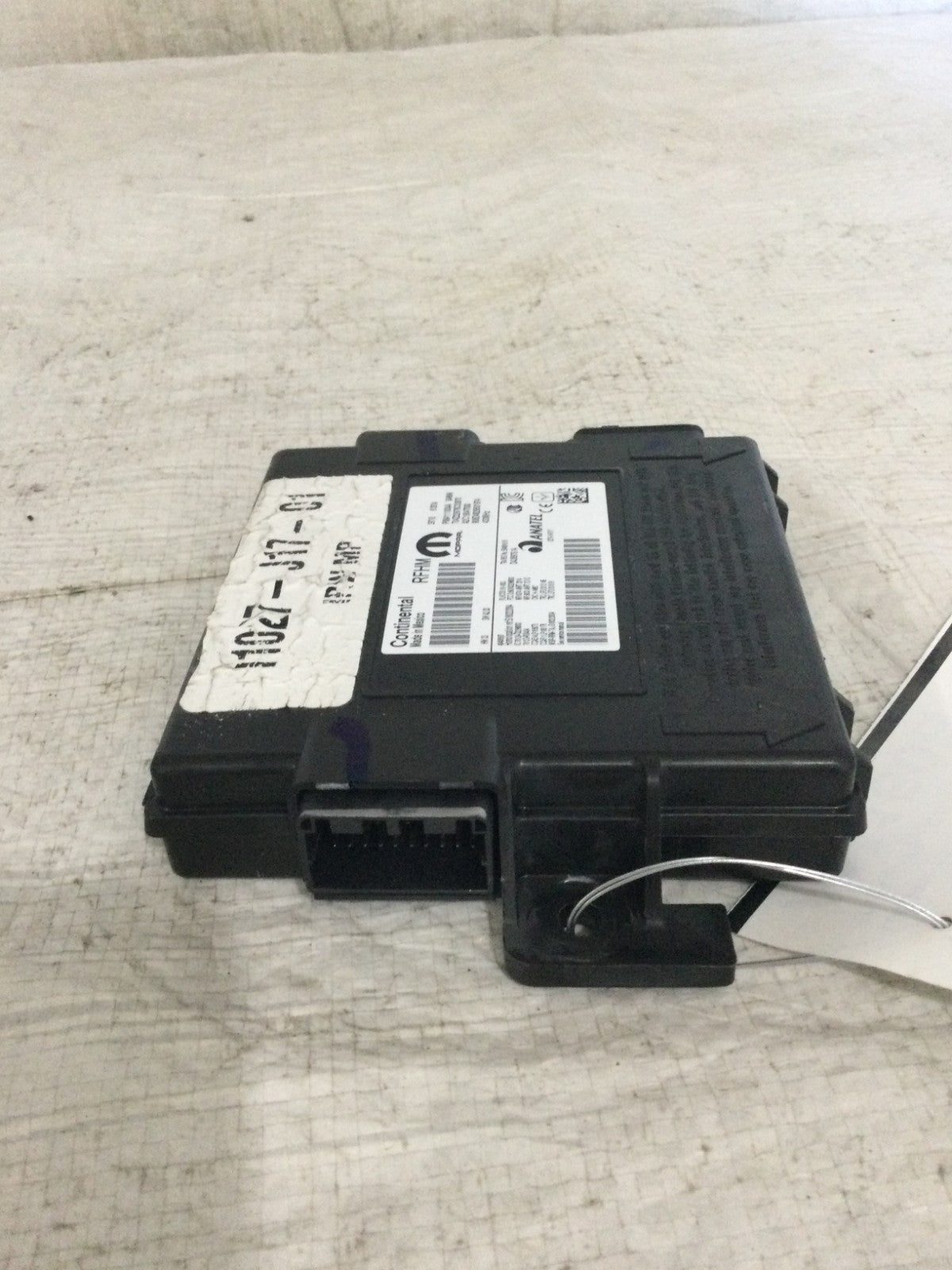 2017-2019 Jeep Compass Keyless Entry Receiver Control Module OEM 68411100AA