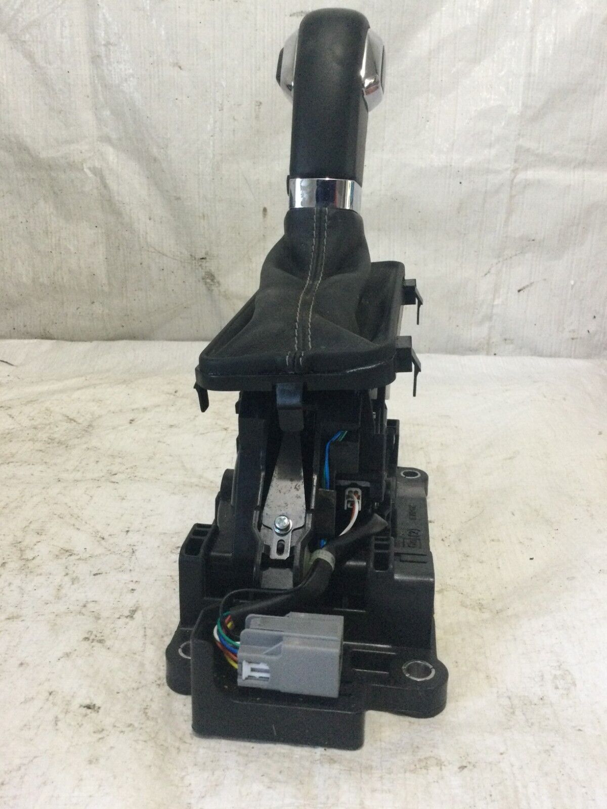2019 Ford F-150 150 A/T Floor Shifter Gear Selector Assembly OEM