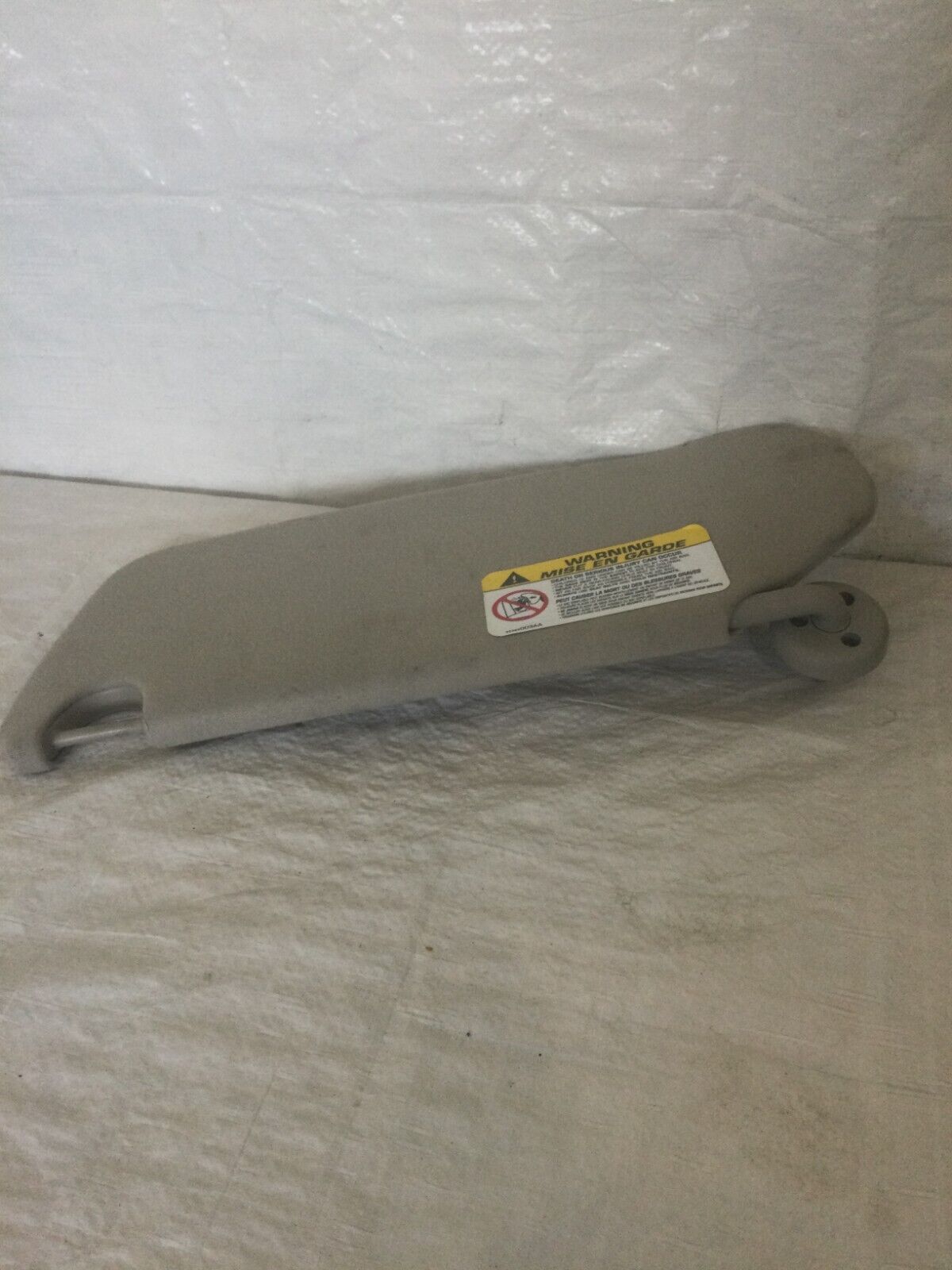 2005 Dodge Ram 1500 Right Passenger Sun Visor Quad Cab RH OEM