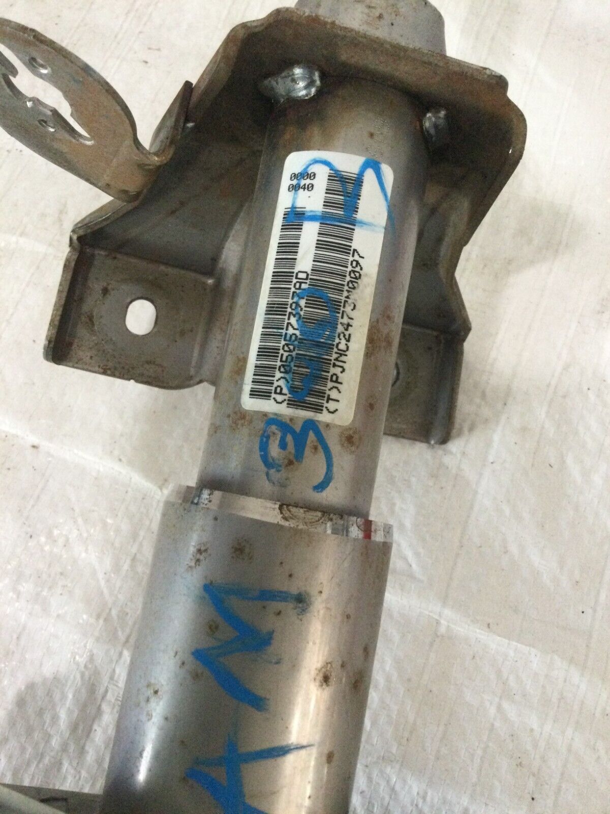 2004 Dodge Ram 1500 Tilt Steering Column Floor Shift Ignition Assembly OEM