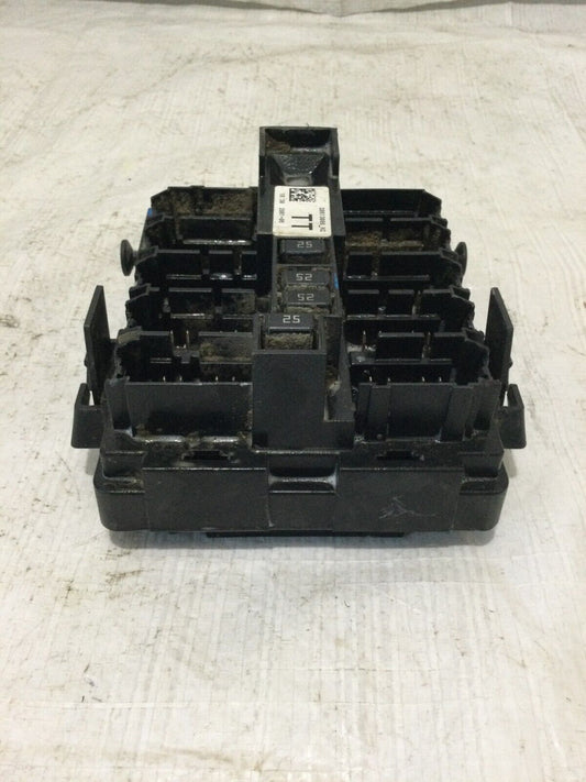 2012 Chevrolet Silverado 2500HD Cabin  Junction Fuse box  OEM