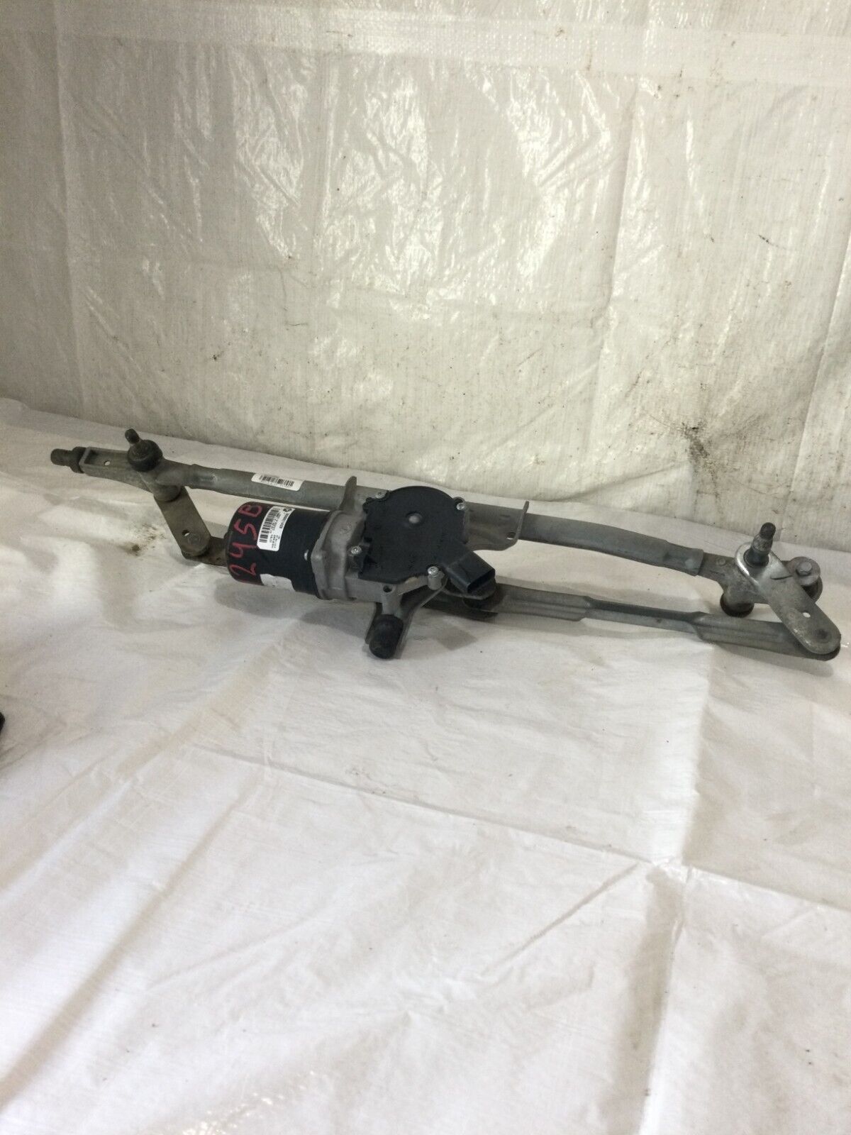 2017 Dodge Grand Caravan Windshield Wiper Motor W/ Linkage OEM 05113043AE