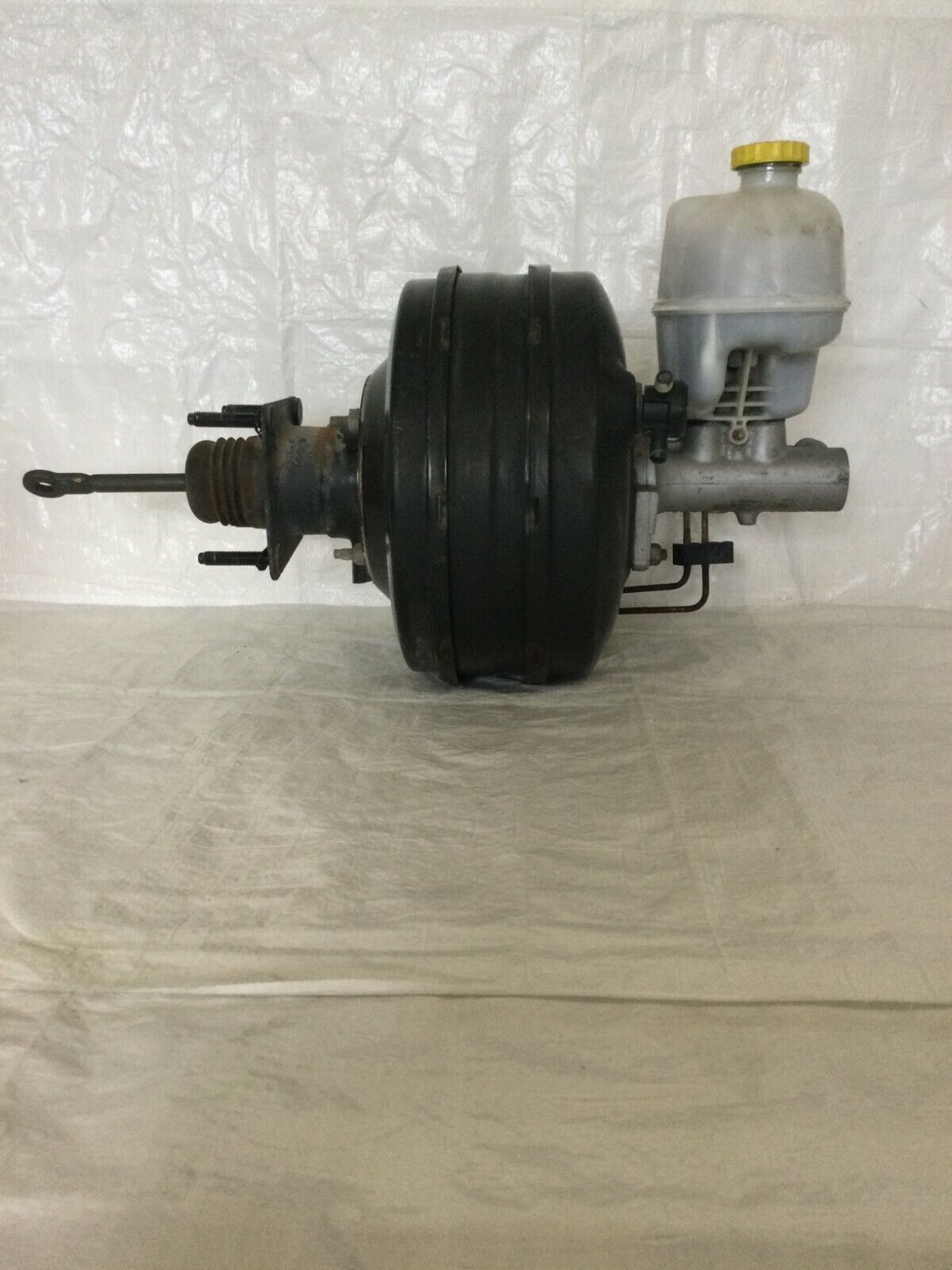 2006 Dodge Ram 2500 Power Brake Booster OEM 5.7L