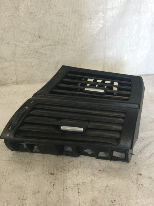 2011 BMW X5 4.4L Front Right Air Vent OEM 9227768-03