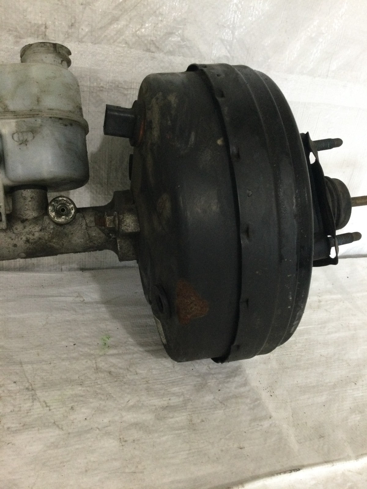 2007-2008 GMC Yukon Power Brake Booster OEM