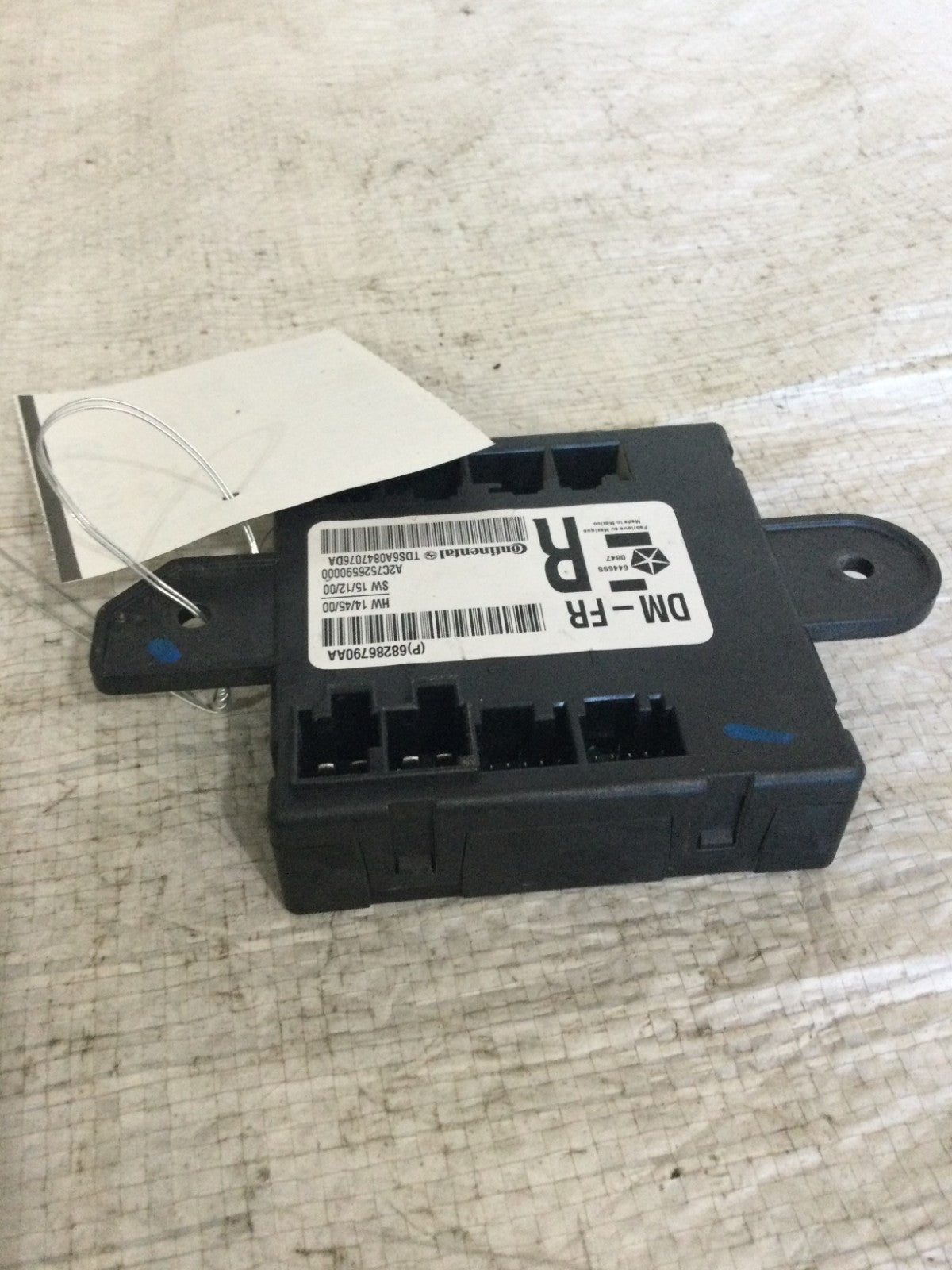 2017 Dodge Ram 3500 6.7L Right Door Control Module OEM 68286790AA