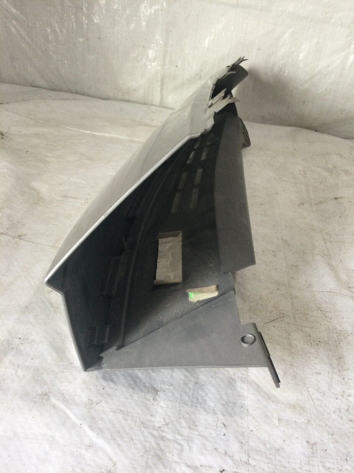 2007-2009 Cadillac Escalade ESV  Right Side Rear Hatch Moulding OEM 15791312