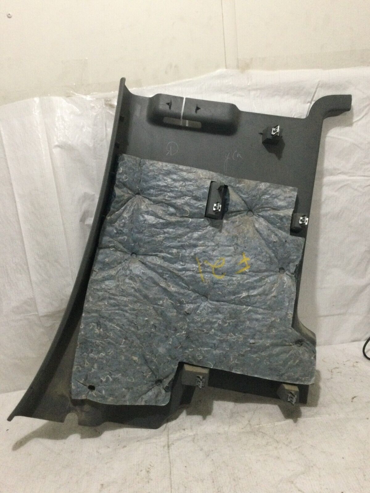2007 Dodge Ram 3500 Left Rear Cab Pillar OEM 5JS81TRMAC