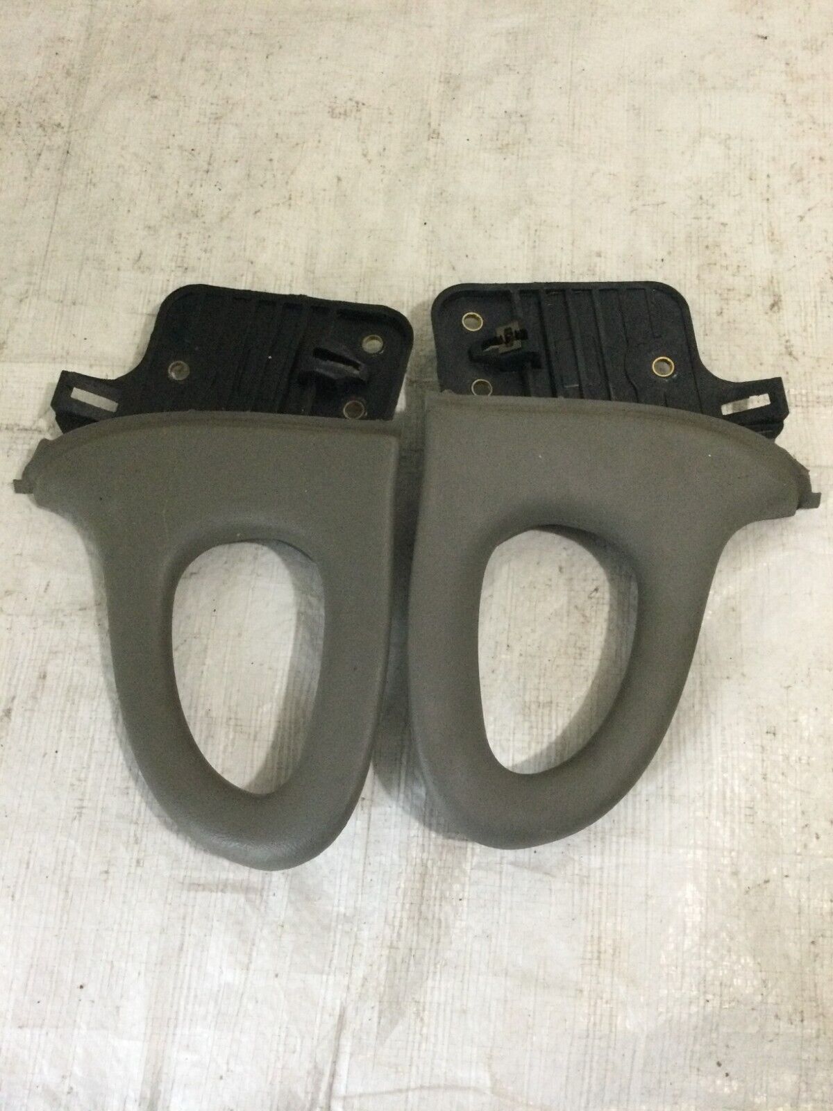 2006 GMC Sierra 2500HD Left Right Center Pillar Assist Handle OEM