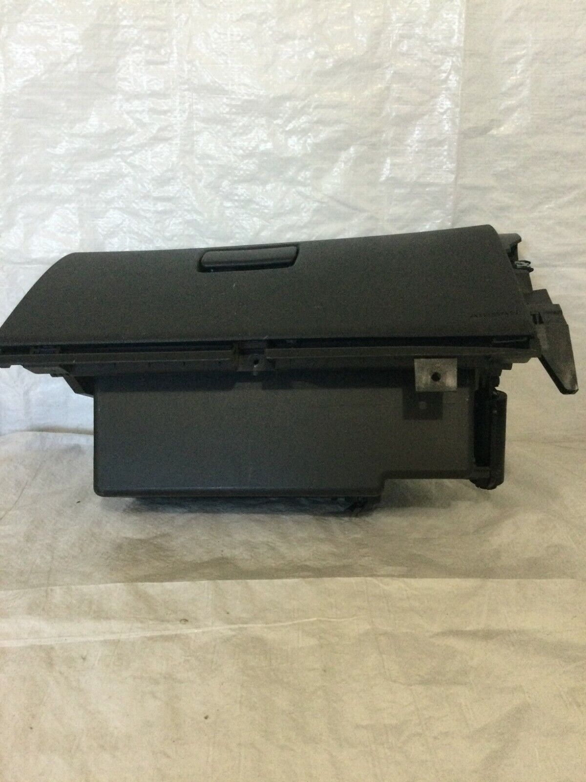 2016-2019 Chevy Cruze Storage Compartment Glove Box 84122176 OEM
