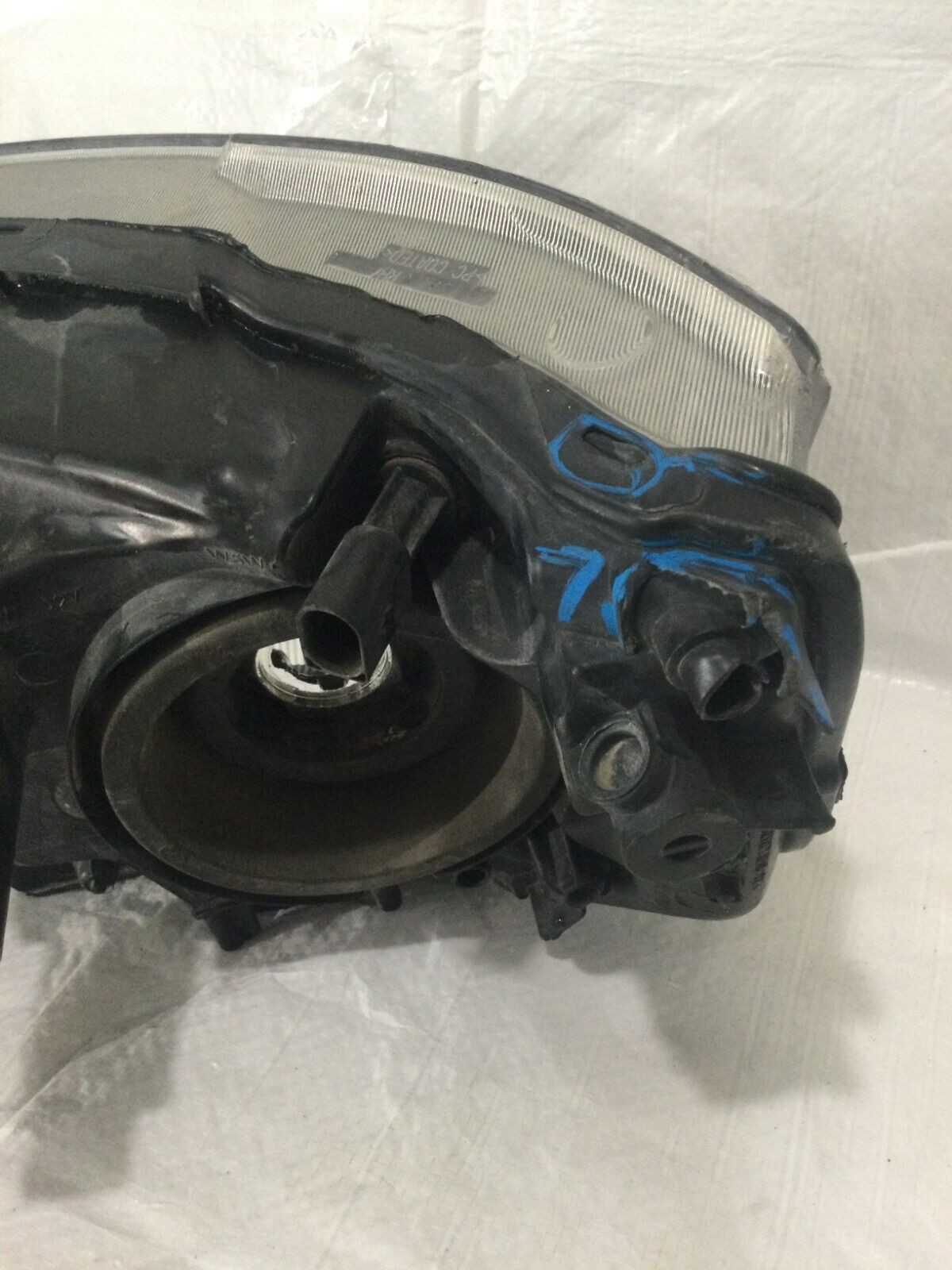 2020 Dodge Grand Caravan Right Passenger Side Headlight Halogen 68206500AE Black