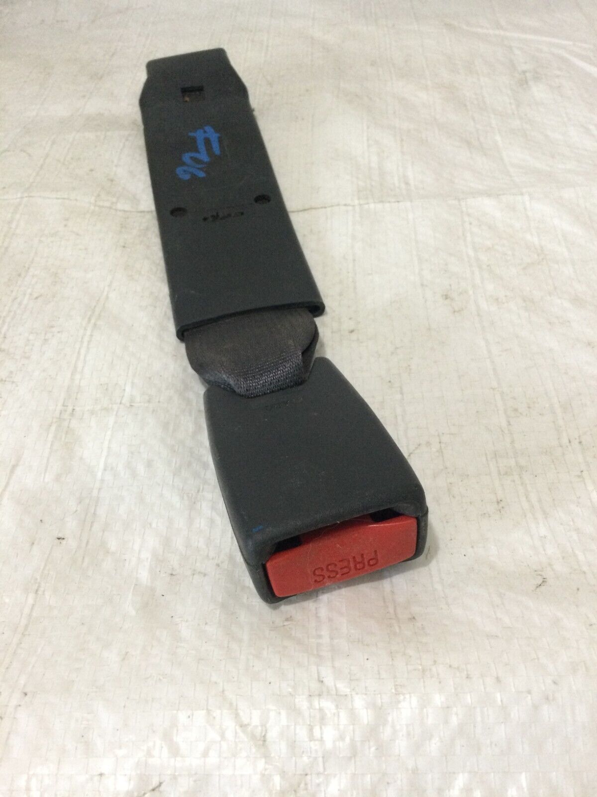 2005 Dodge Ram 1500 Rear Left Side  Seat Belt Buckle OEM