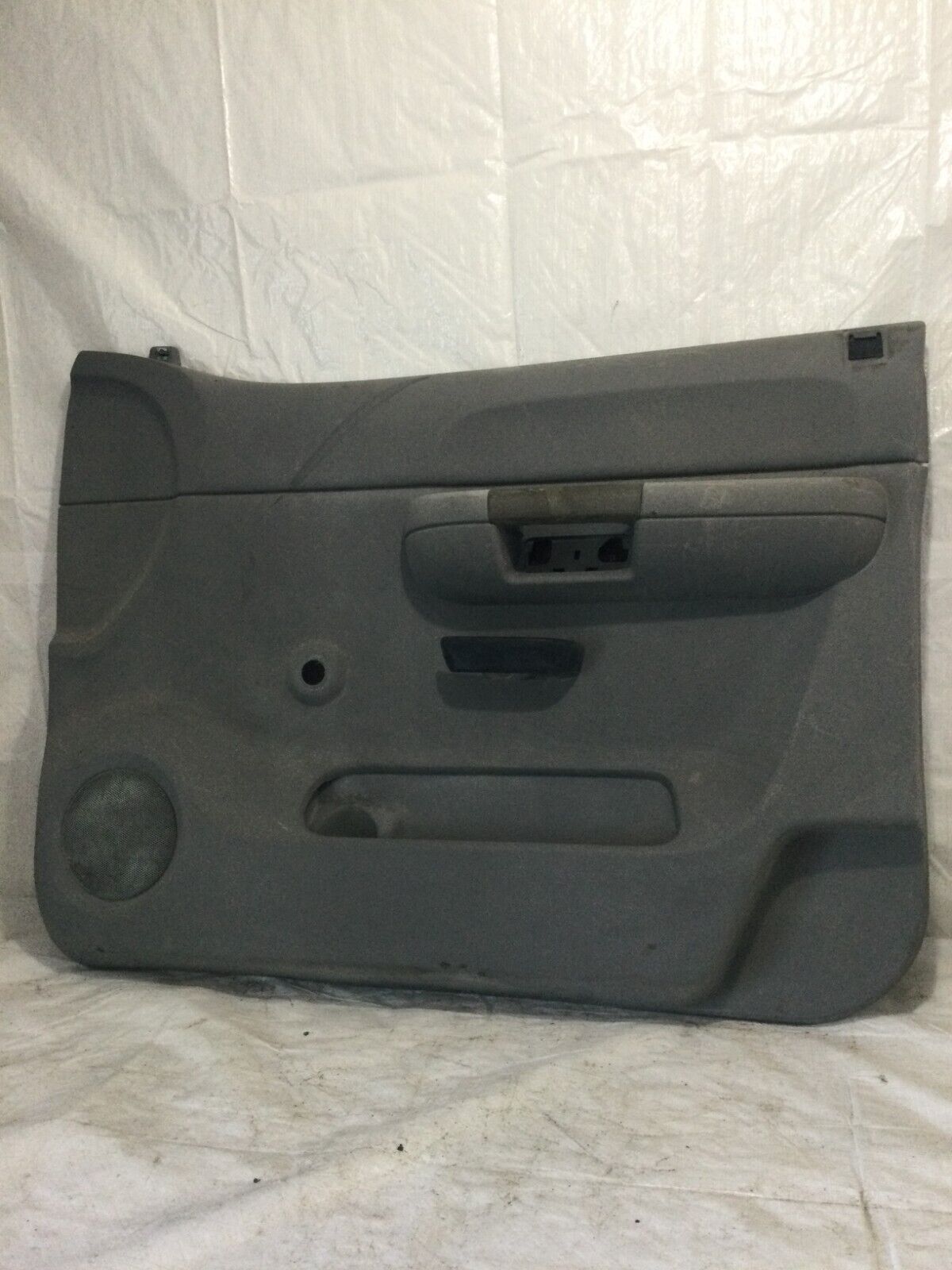 2007-2009 GMC Sierra 1500 Front Right Door Trim Panel 15923569 OEM