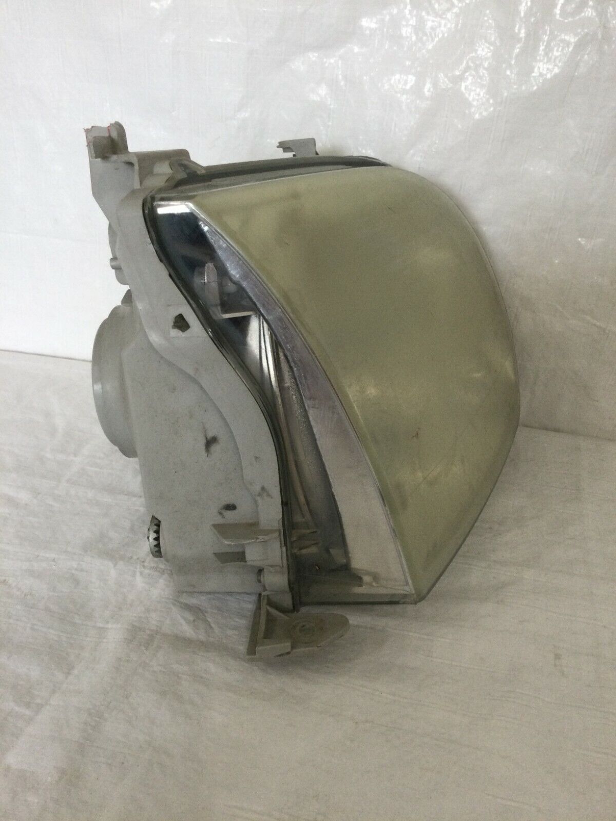 2004 Toyota Tundra 4DR Crew Cab Headlight Right Passenger Side OEM RH