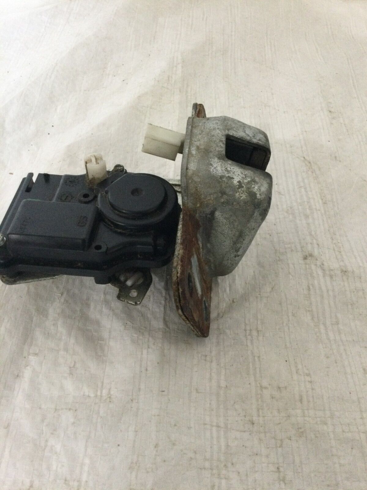 2007-2011 Dodge Nitro Rear Left Driver Side Door Latch Actuator OEM