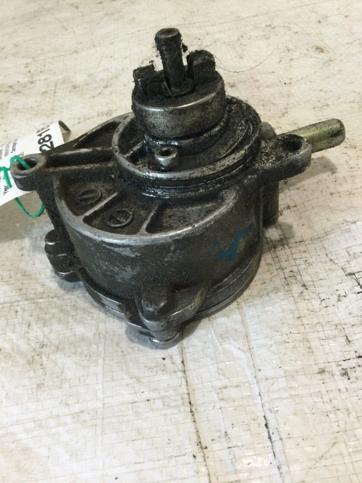 2006 Dodge Sprinter Van Turbo Diesel Engine Brake Vacuum Pump OEM