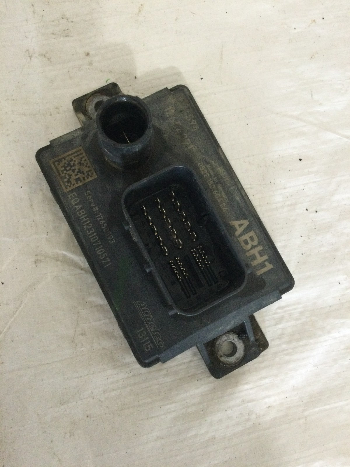 2014 GMC Sierra 2500 6.6L Glow Plug Control OEM 12654071