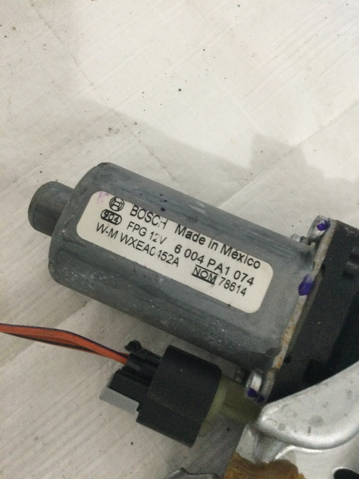 2007 Dodge Ram 1500 Front Right Door Window Regulator W/ Motor OEM 6004PA1074