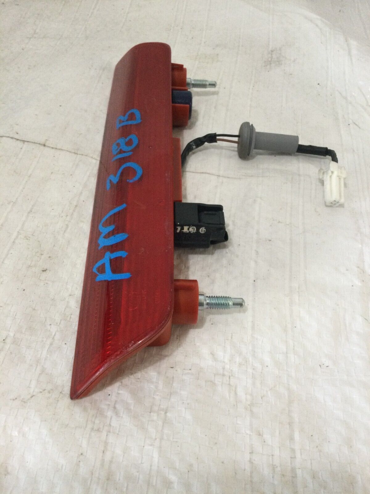 2018 Nissan Rogue Rear High Mount Third Brake Light Lamp OEM 26590 4BA0A
