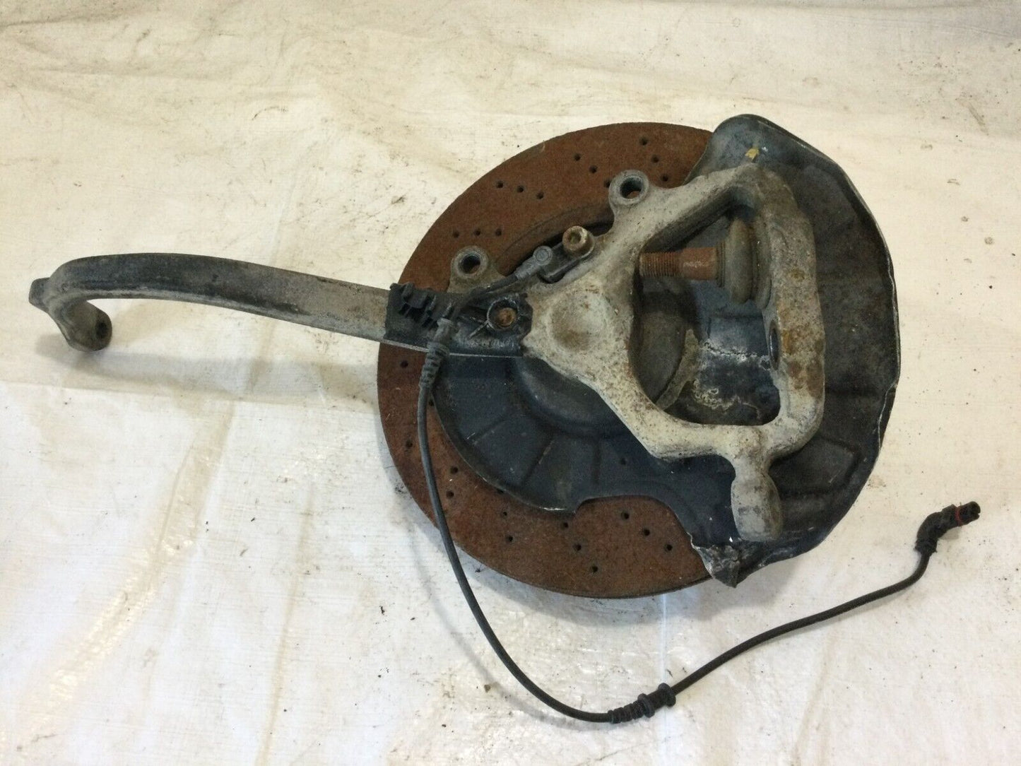 2004 Mercedes Benz S430 Front Right Spindle Knuckle Bearing Hub OEM RH