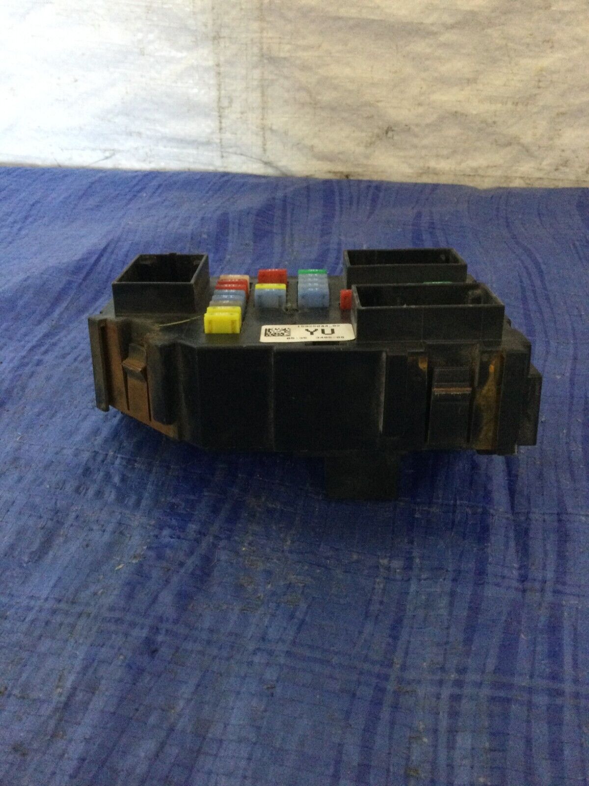 2007-2009 Cadillac Escalade ESV Cabin Fuse Box  15925044 OEM