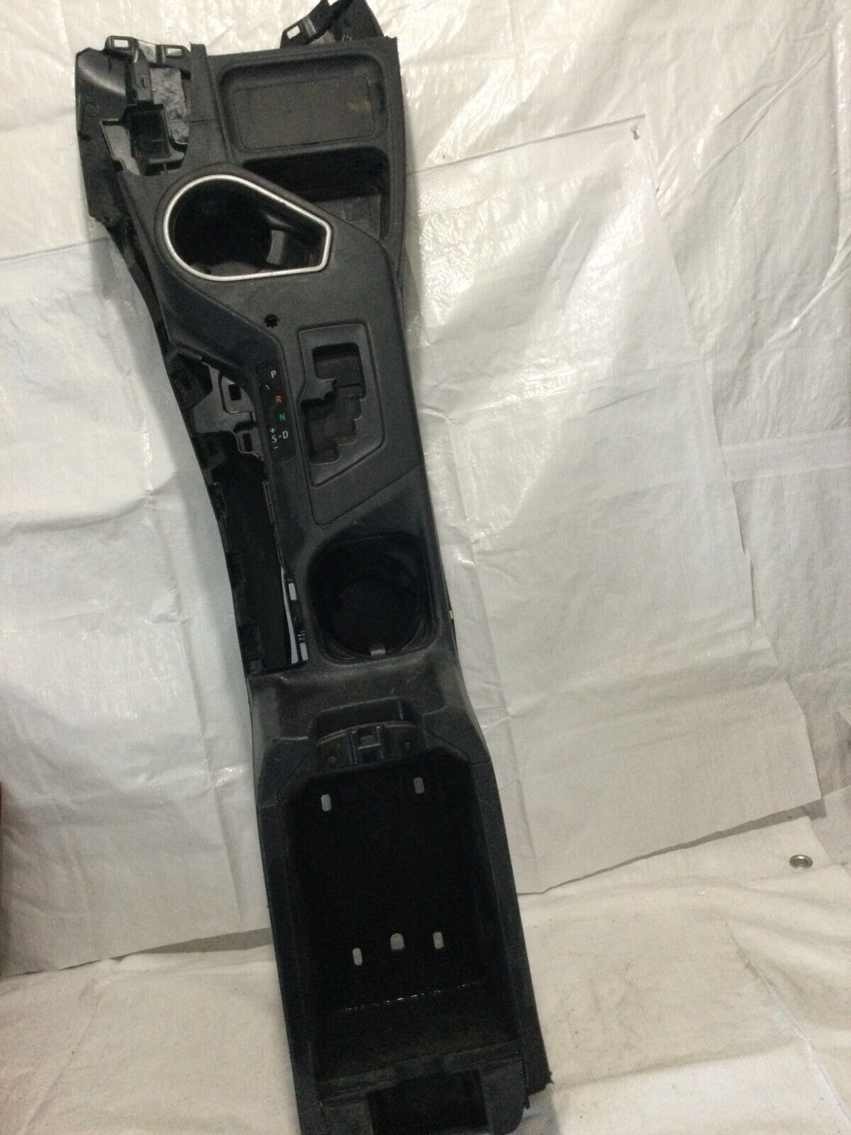 2016-2018 Toyota RAV4 Front Centre Floor Console LID W/O Sliding Armrest OEM