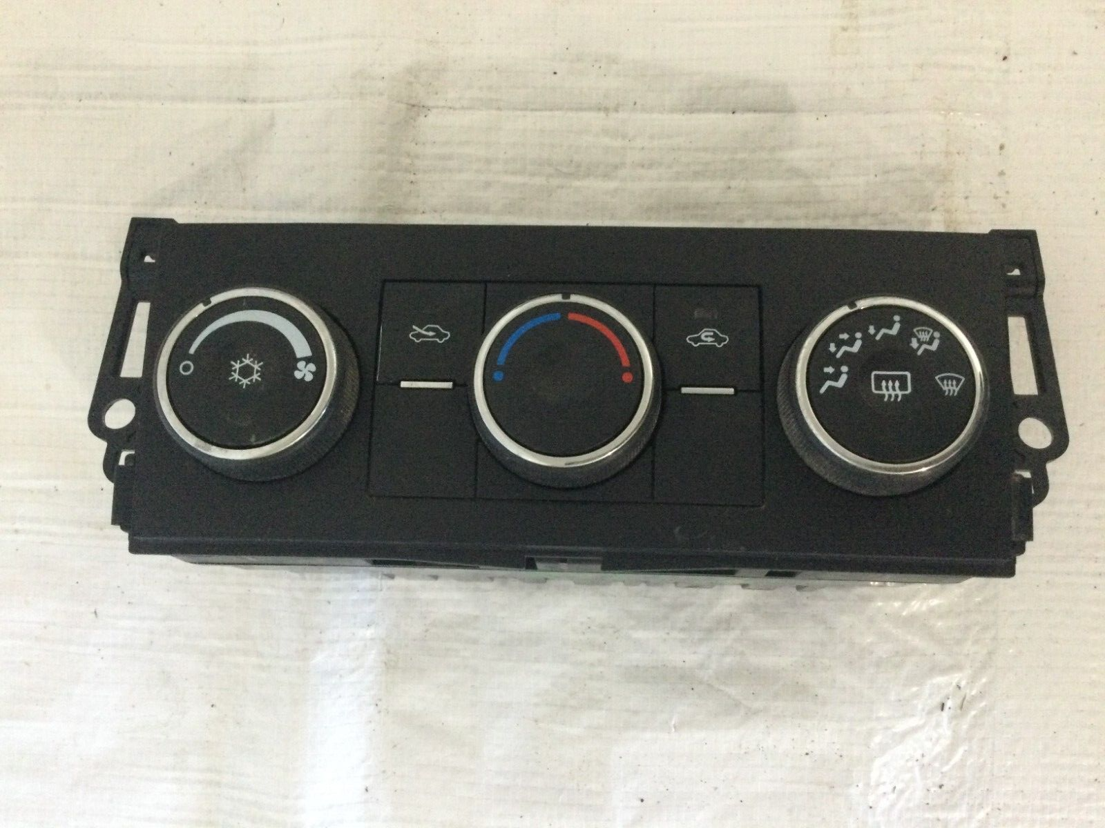2007-2009 Chevrolet Silverado 2500HD A/C Heater Climate Control Temperature OEM