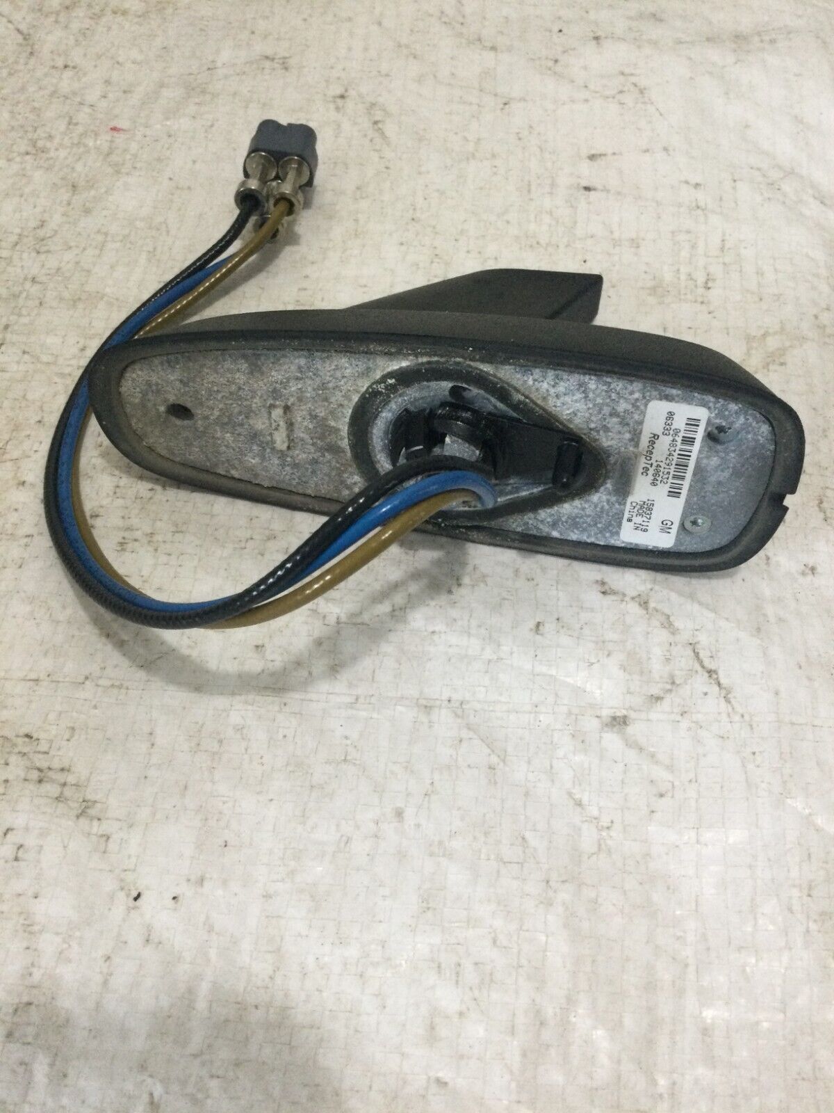 2007-2009 Escalade Roof Mounted Antenna 15837119 OEM