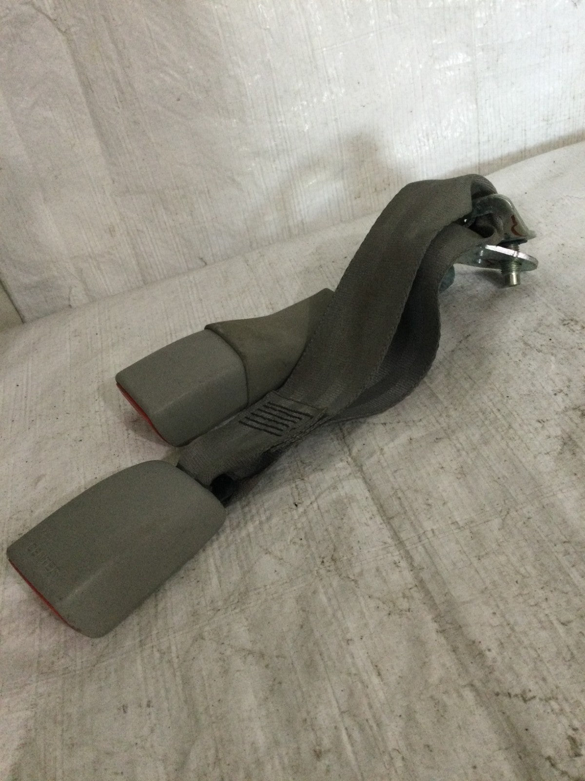 2007 Infiniti G35 Rear Center Buckle Seat Belt OEM