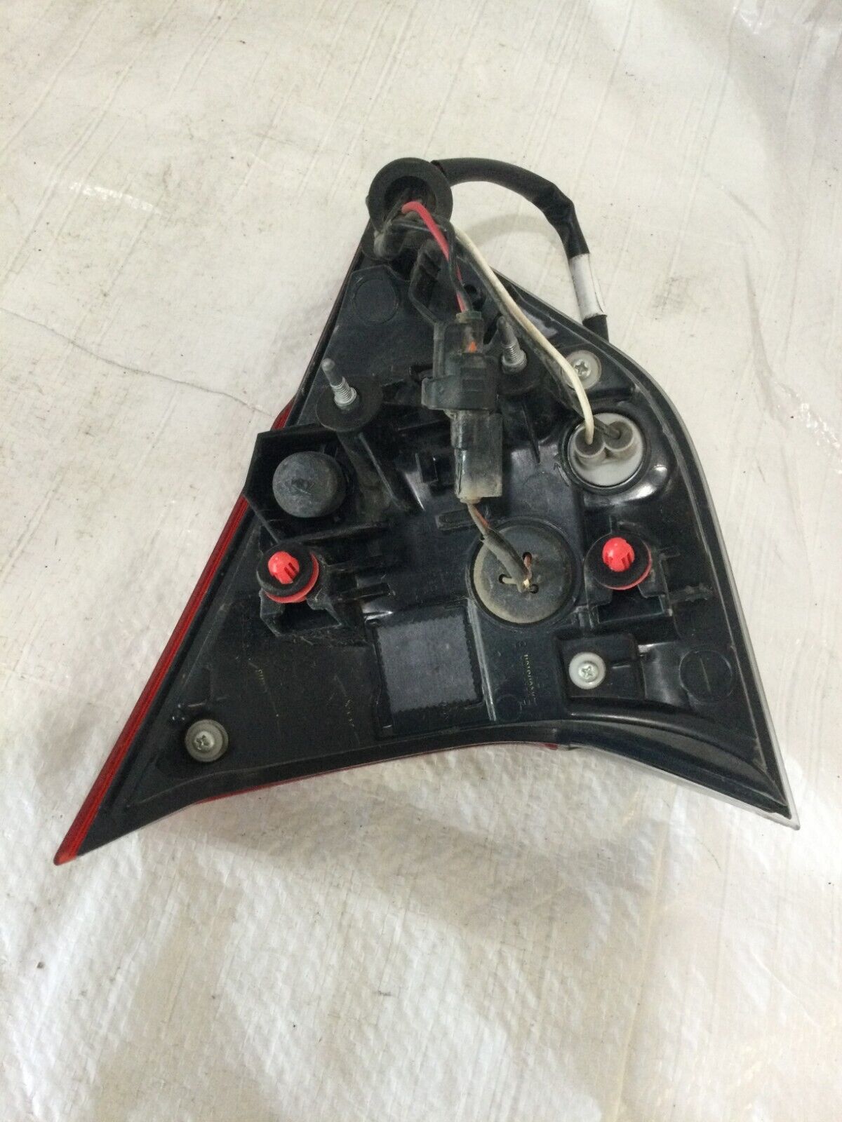 2018 Nissan Rogue Rear Right Liftgate Mounted Tail Light Assembly OEM