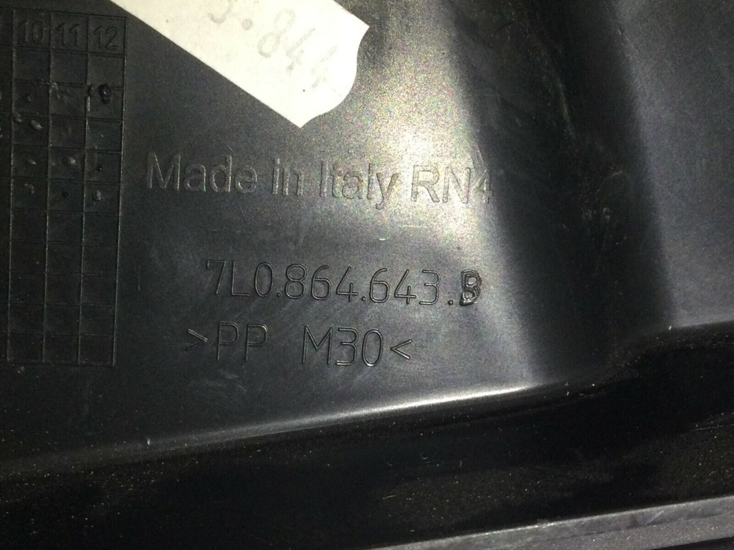 2007 Volkswagen Touareg Battery Box Cover LID 7L0864643B OEM 3.6L