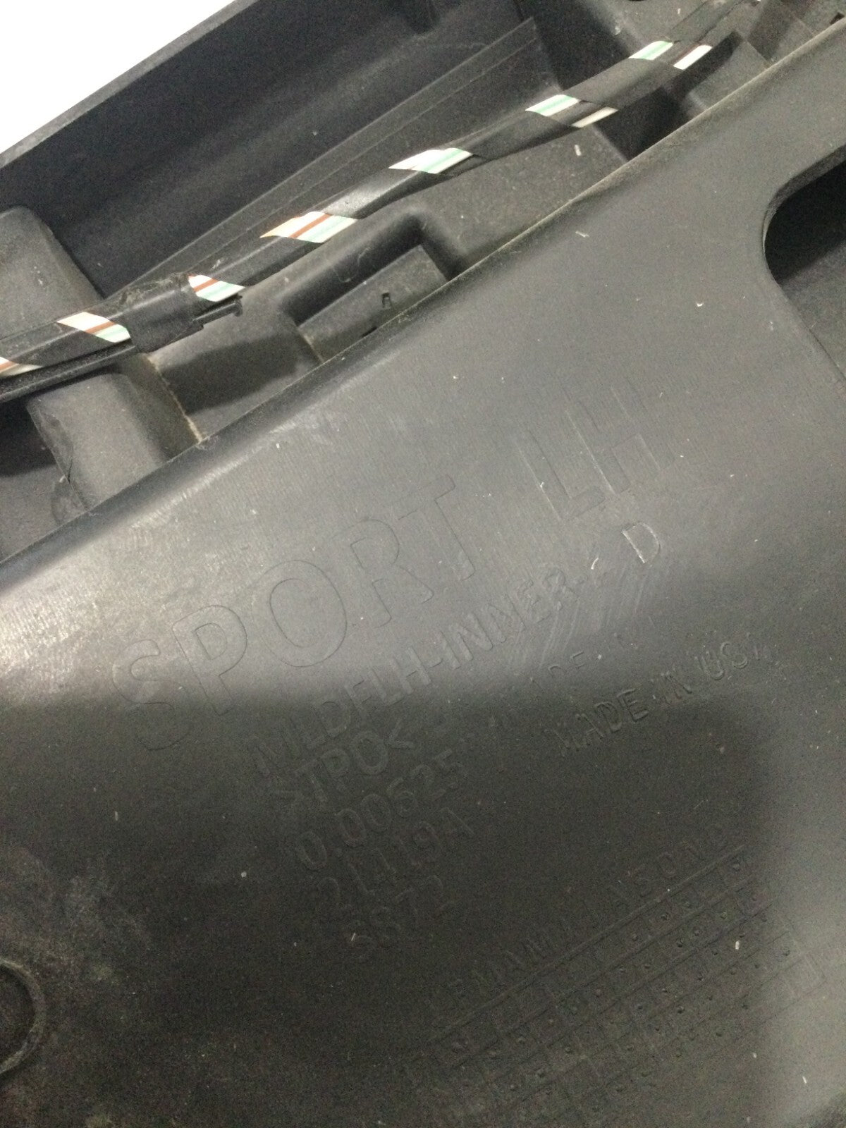 2018 Jeep Wrangler Sport  Fender Flare Front Left OEM ( Have Scratches ) Black