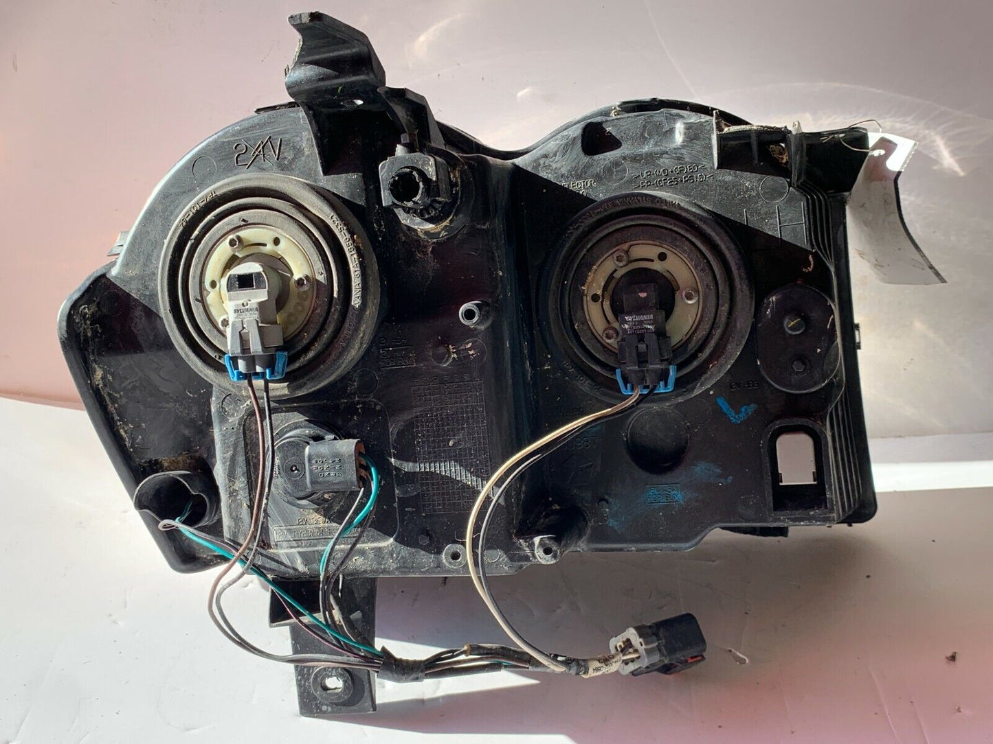 2005 2006 2007 Jeep Grand Cherokee Left Headlight Driver side Halogen 55156351AK