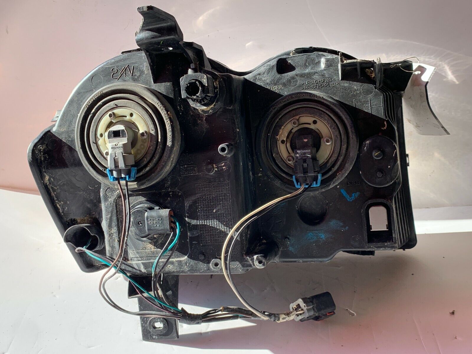 2005 2006 2007 Jeep Grand Cherokee Left Headlight Driver side Halogen 55156351AK