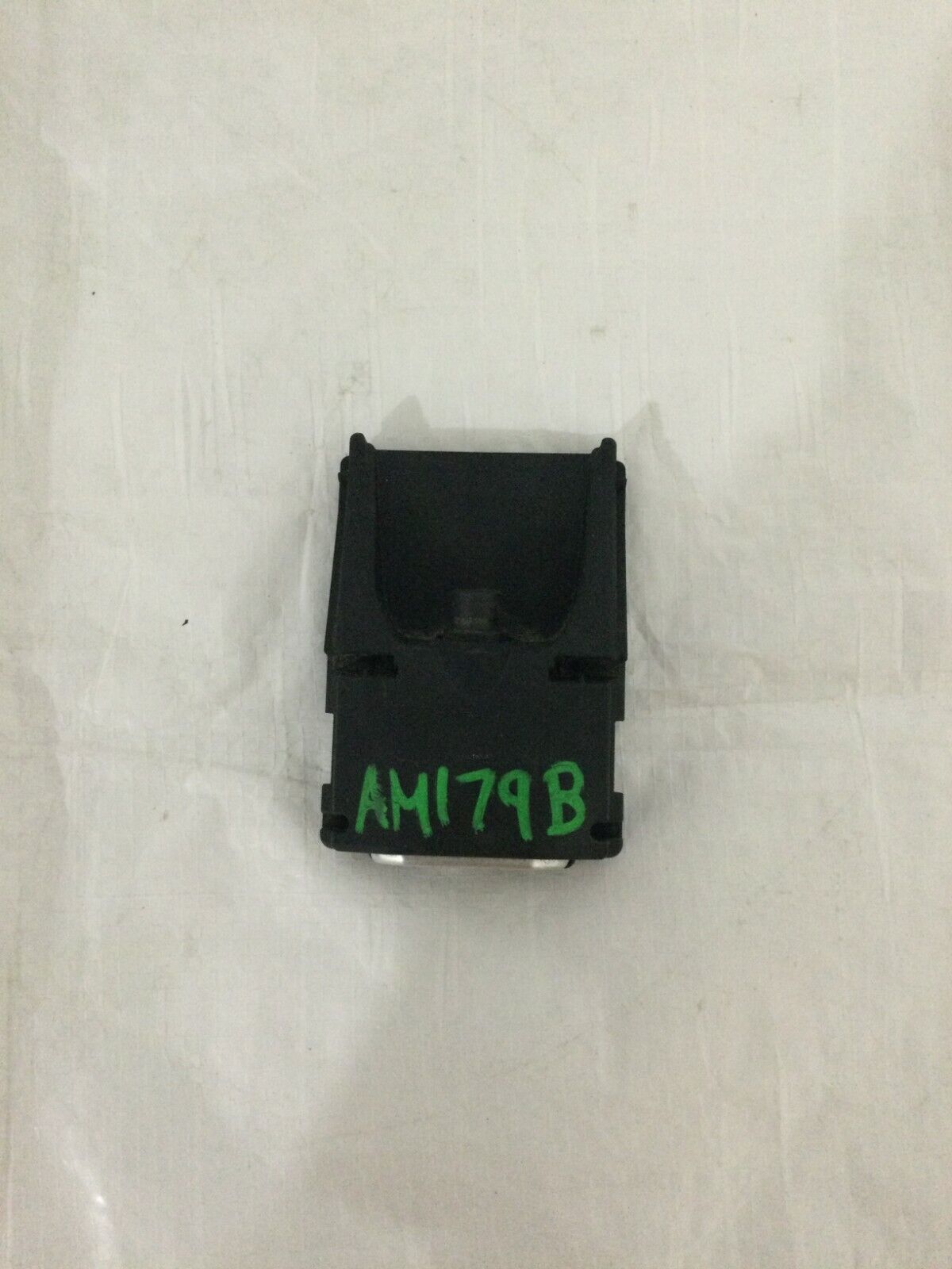 2016-2017 Chevrolet Suburban/Tahoe Front Windshield Park Assist OEM 84227383 