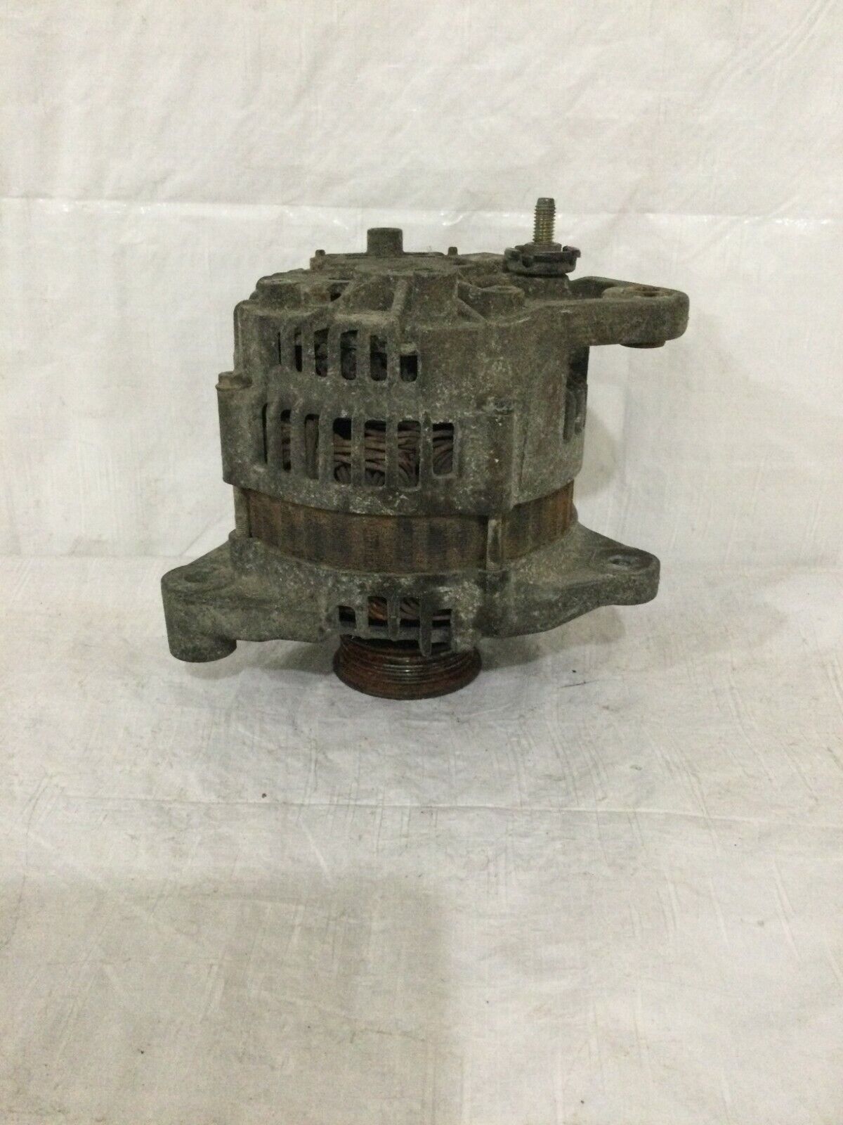 2003 Nissan Frontier Engine Motor Alternator 23100-4S100 6CYL 