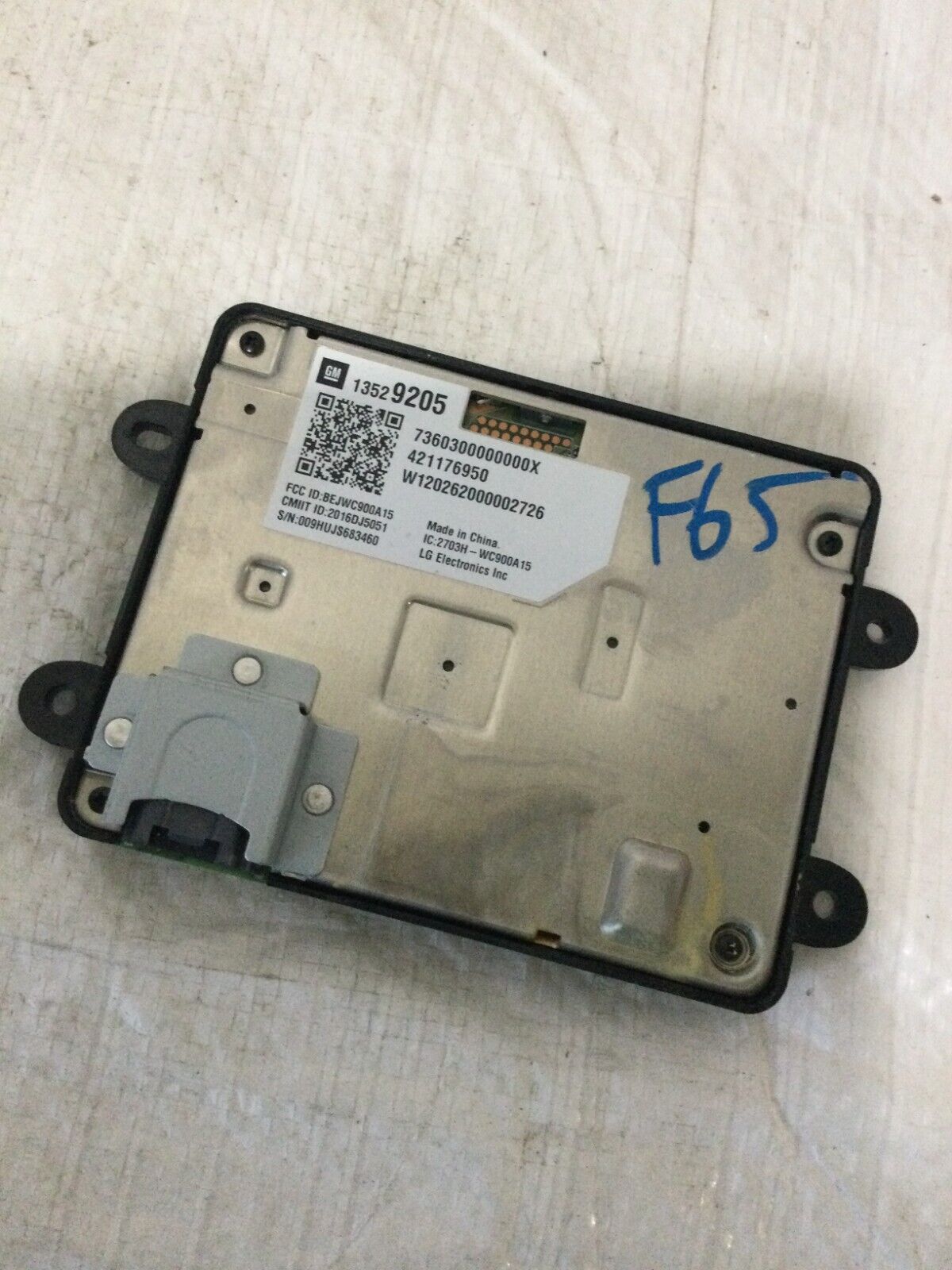 2019-2022 GMC Sierra 3500HD Wireless Charger Control Module OEM 13529205