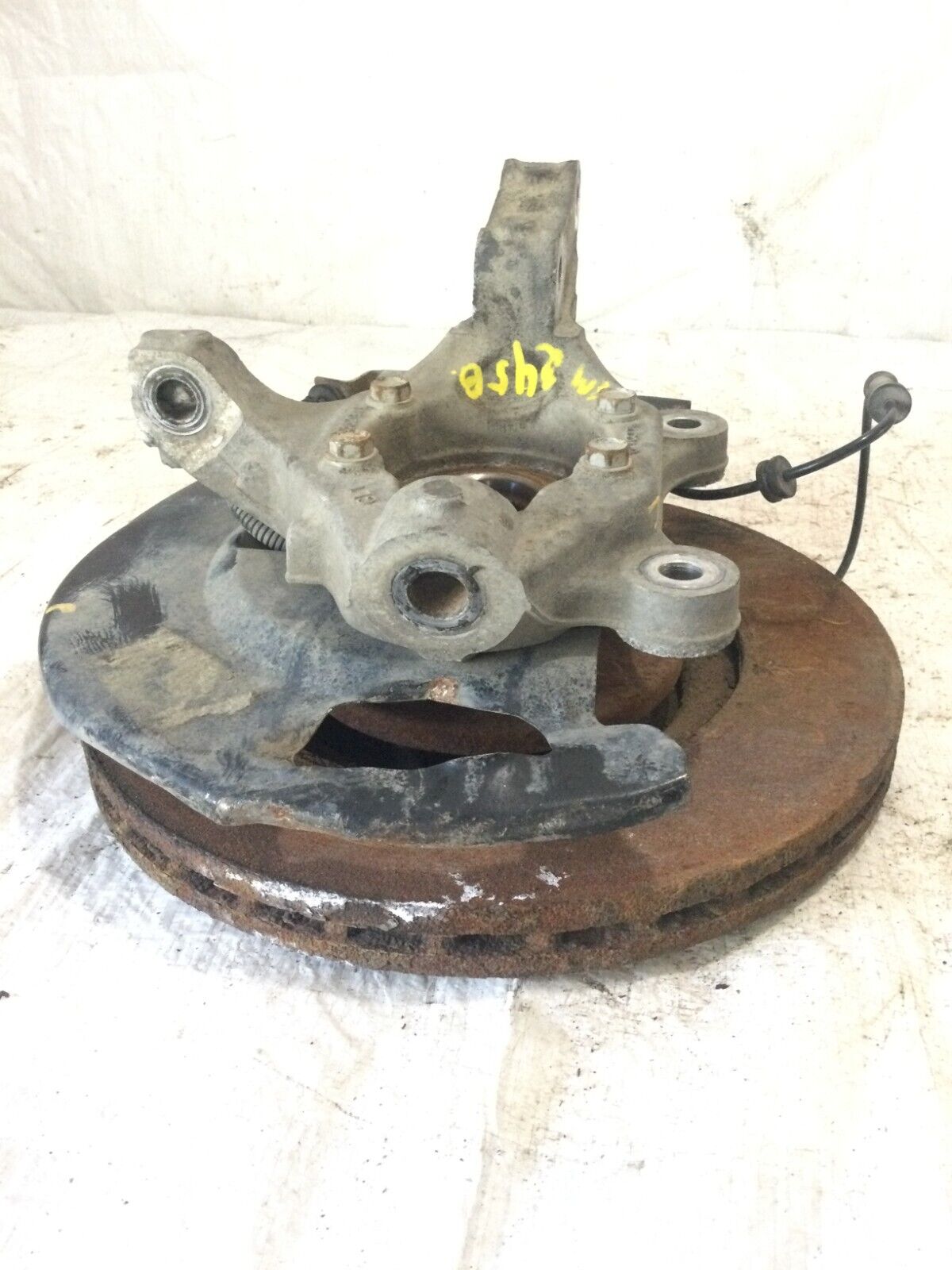 2017 Dodge Grand Caravan  Front Left Spindle Knuckle Bearing Hub 0473579AB OEM