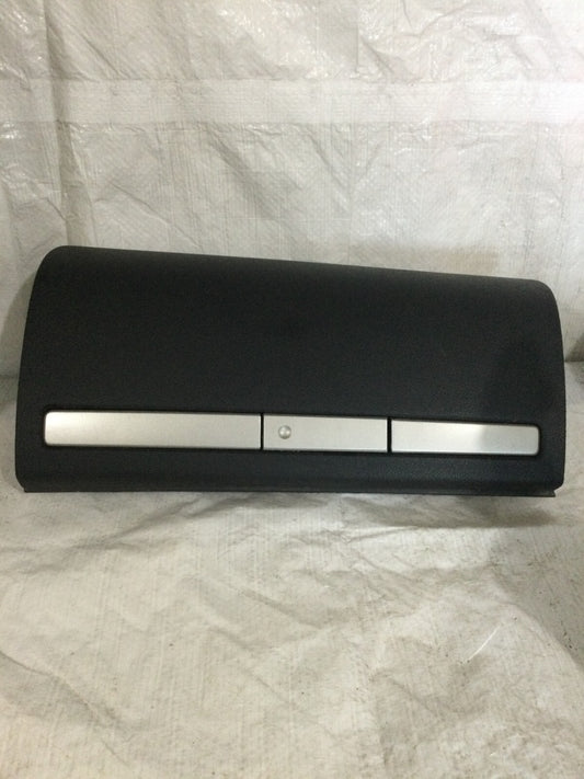 2007-2013 Chevy Silverado GMC Sierra Dash Glove Box 25826741 OEM DAMAGED