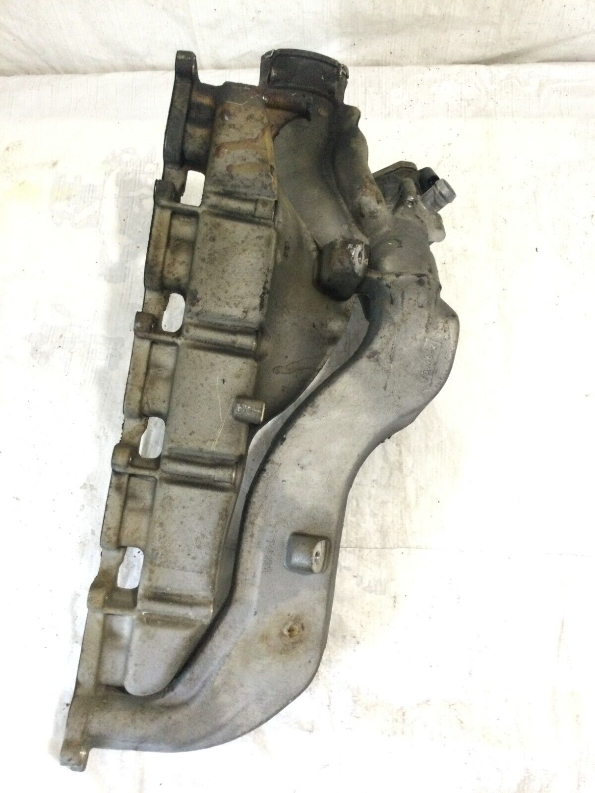 2006  Dodge Van Sprinter 2500  Intake Manifold A6470900137 OEM
