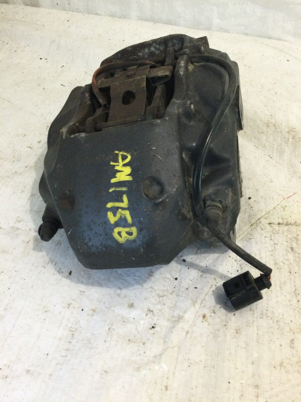 2004-2010 Volkswagen Touareg Front Left Brembo Brake Caliper OEM