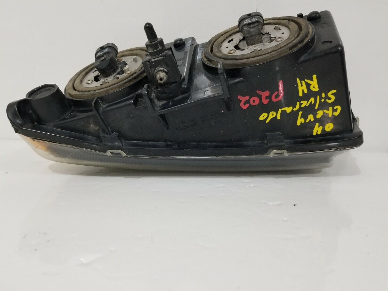 2003-2007 Chevrolet Silverado 1500 Right Passenger Side Headlight Lamp OEM 