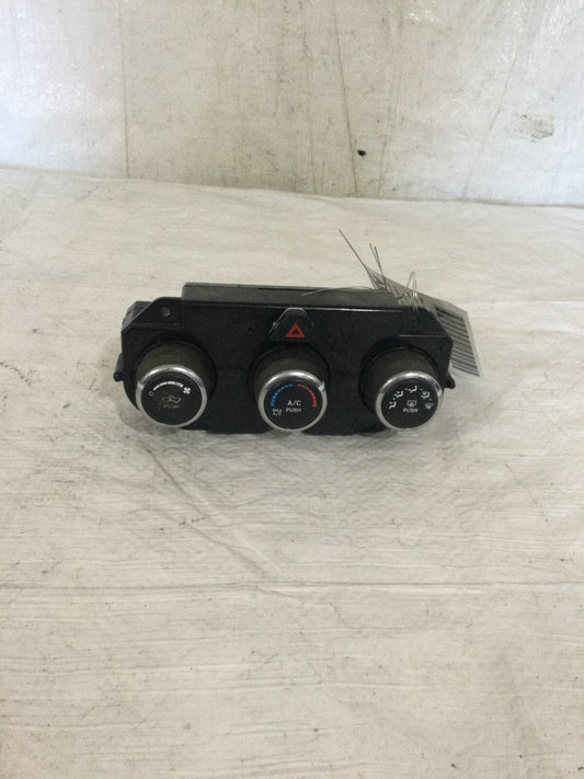 2013 Dodge Ram 1500 A/C Heater Climate Control Unit 68105021AF OEM