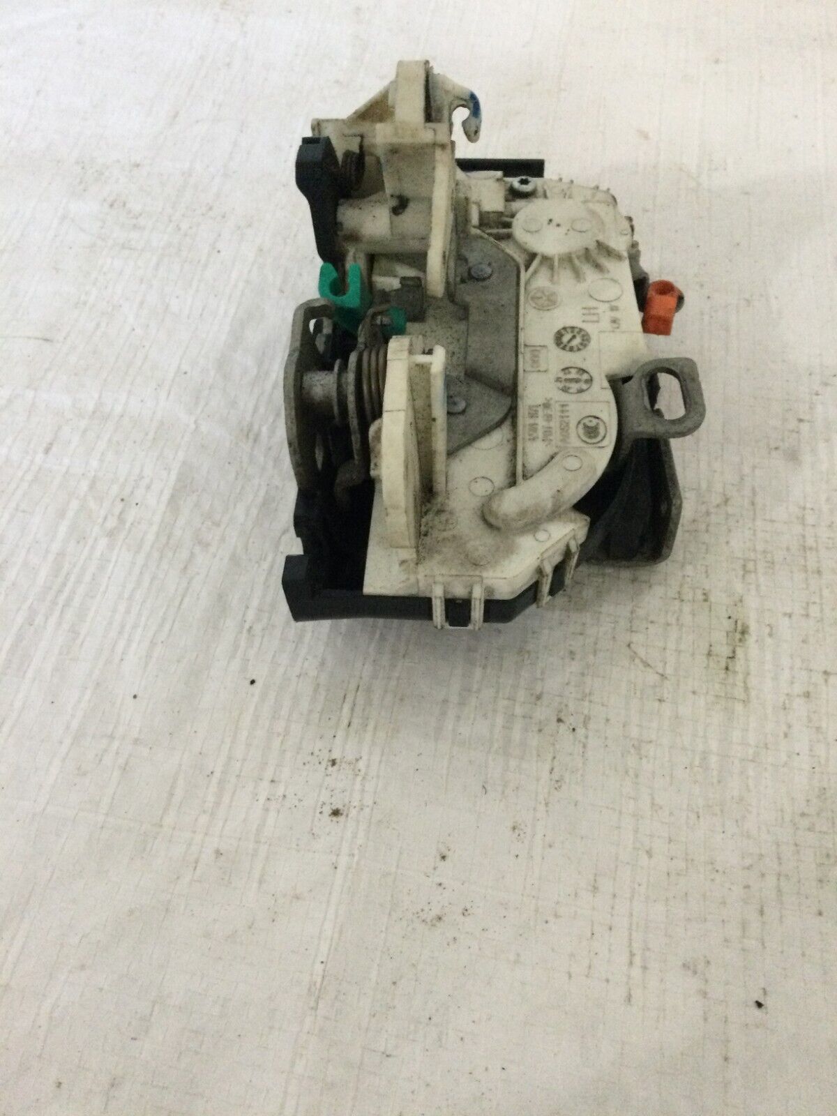2018 Dodge RAM 3500 Front Left  Door Lock Actuator P04589417A OEM