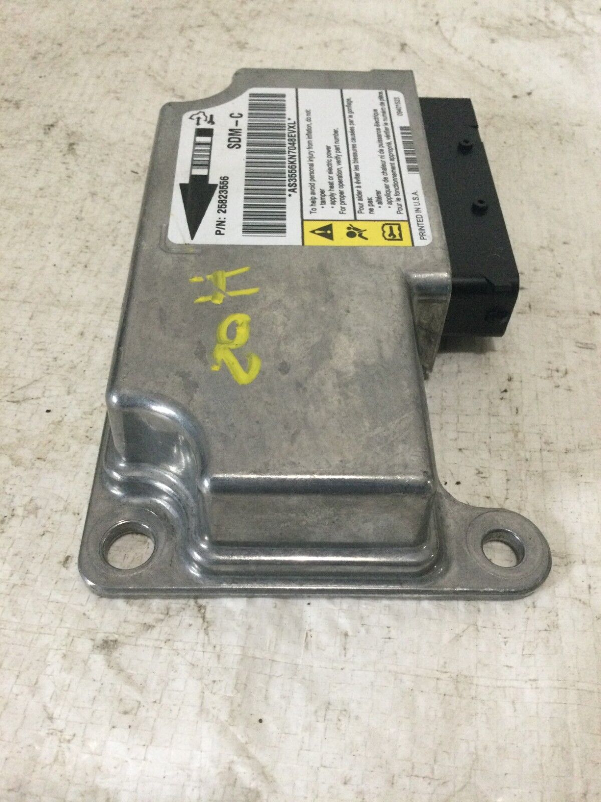 2007 Cadillac Escalade  SRS Module 25823556 OEM