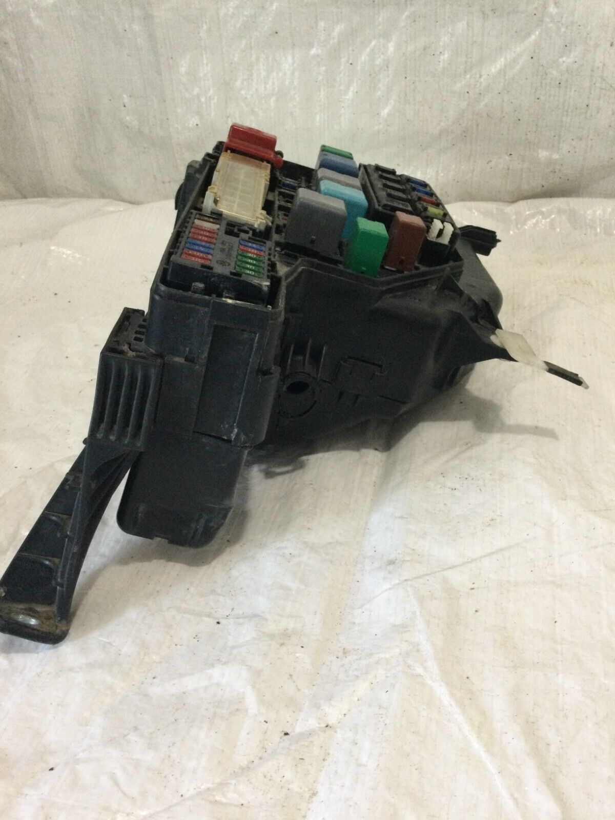 2004-2009 Toyota Prius Engine Fuse Box OEM