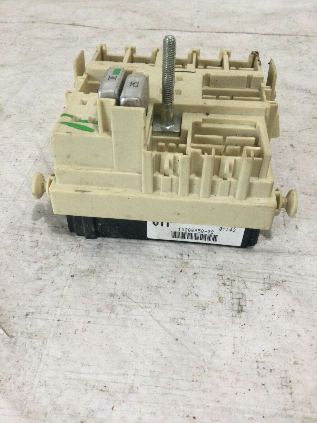2007 Chevrolet Silverado 1500 Cabin Fuse Box OEM 15266958